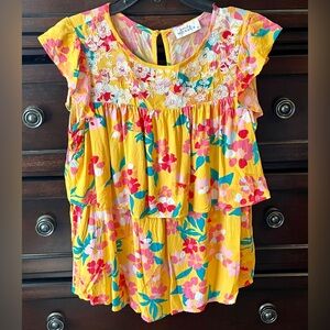 Emily Wonder Size Medium Flowered Lace Tier Layered Blouse.